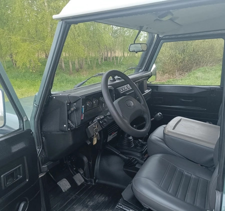 Land Rover Defender cena 69700 przebieg: 180000, rok produkcji 2006 z Kielce małe 352